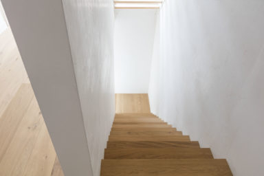 Houten trapbekleding in Wuustwezel